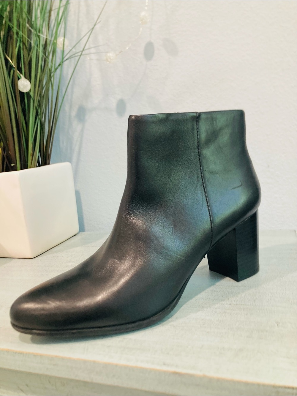 NWOB Rockport Tru365 Comfort Black Leather Ankle Boots 7M